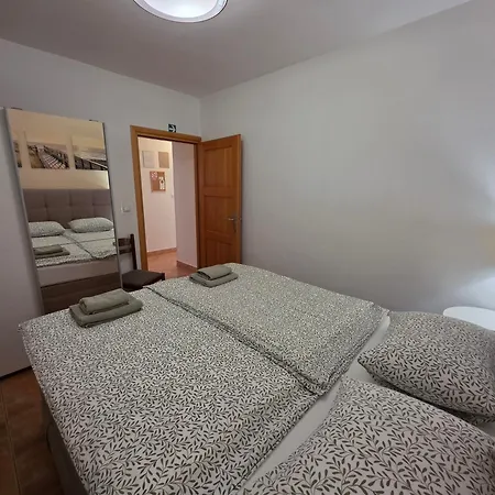 Marusic Apartment Lopar