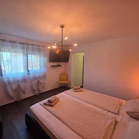 Marusic Apartman *