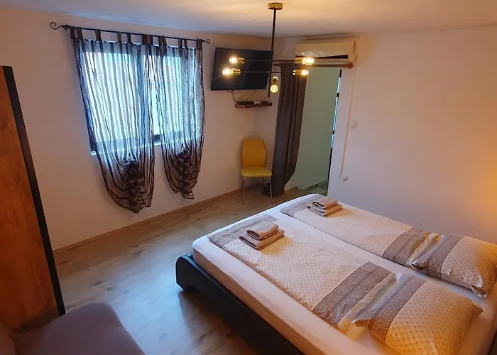 Marusic Апартаменты Лопар